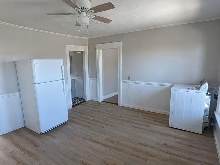 339 Spruce St — Photo 3