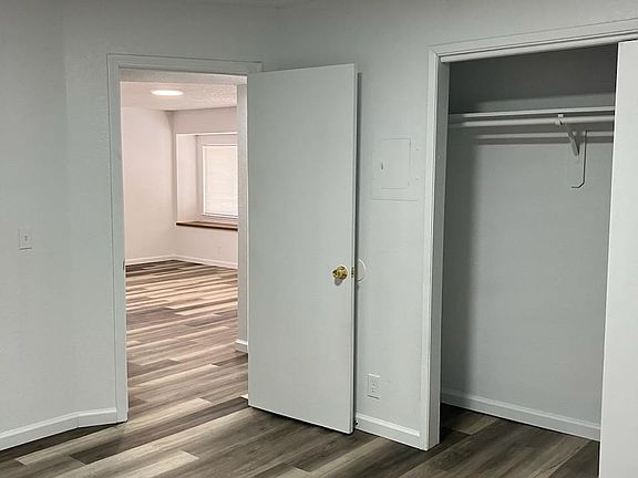 4th image of 231 W Tulare Ave #C