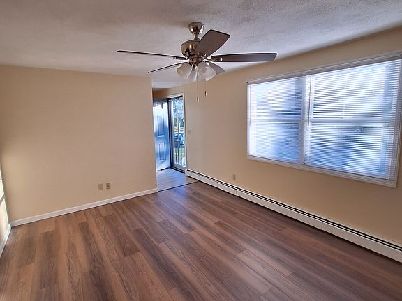5th image of 3 Brayton Ct