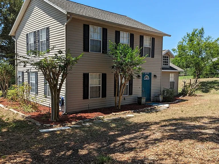20333 Sugarloaf Mountain Rd — Photo 1