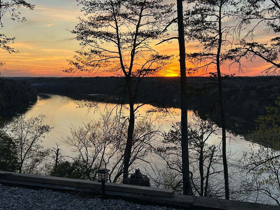 1st image of 219 Pine Ridge Rd