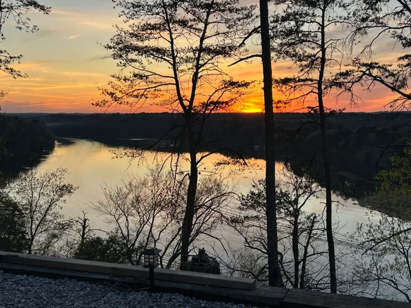 219 Pine Ridge Rd, Bessemer, AL 35023