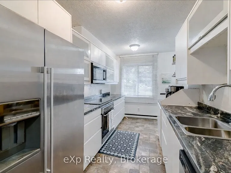 332 Scottsdale Dr — Photo 2
