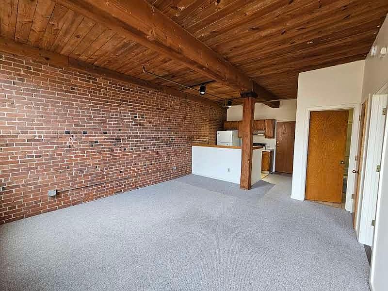 101 Whiting St Winsted CT Zillow