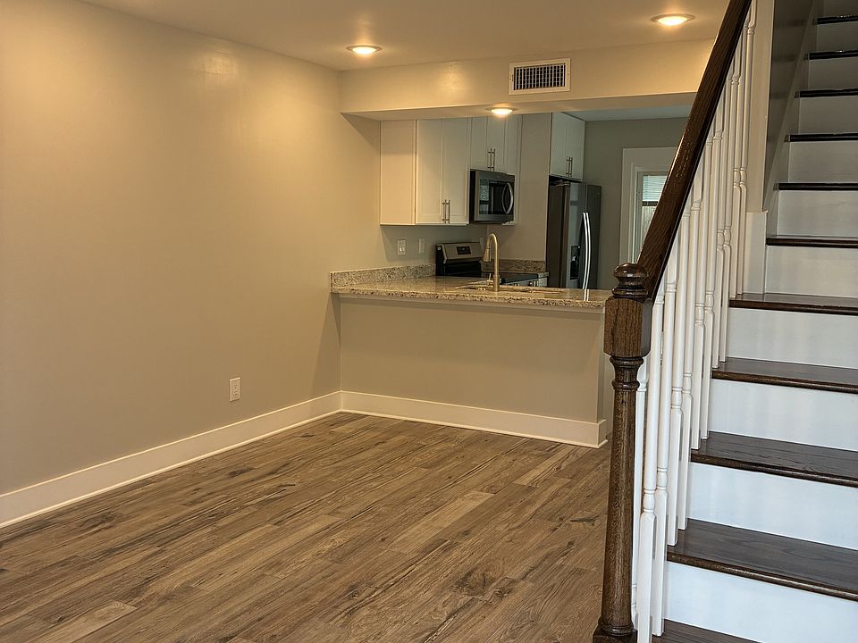 1st image of 335 McCaughan Ave #1