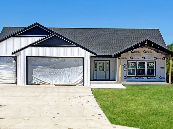 23-4 Lake Carroll Blvd, Lanark, IL 61046