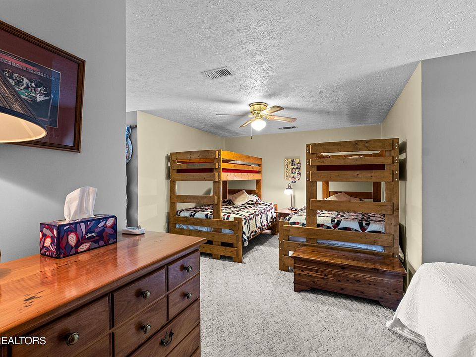 34th image of 1043 Reagan Springs Rd