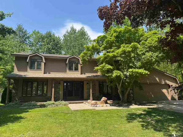 8859 Joann Dr, Newport, MI 48166