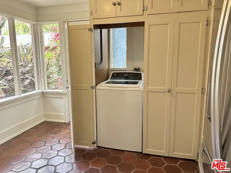 2216 Meade Pl — Photo 46