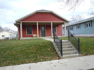 2022 Charles St, La Crosse, WI 54603