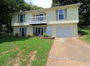 1921 Americana Way, Fenton, MO 63026