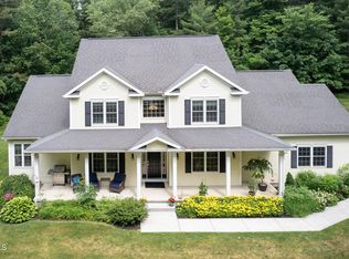 55 Ford Rd, Troy, NY 12180