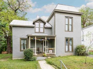 327 6th St SW, Charlottesville, VA 22903