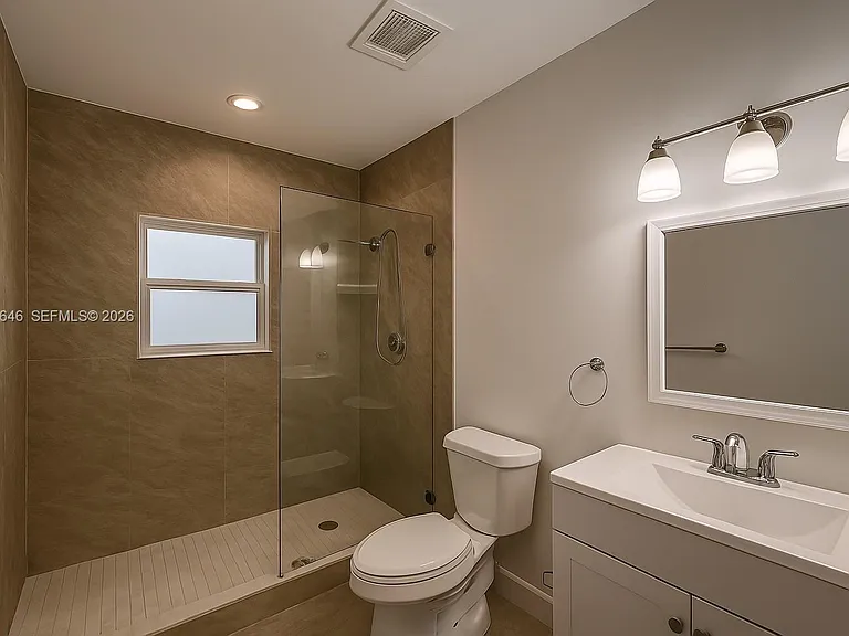 116 NW 4th Ave #116 — Photo 5