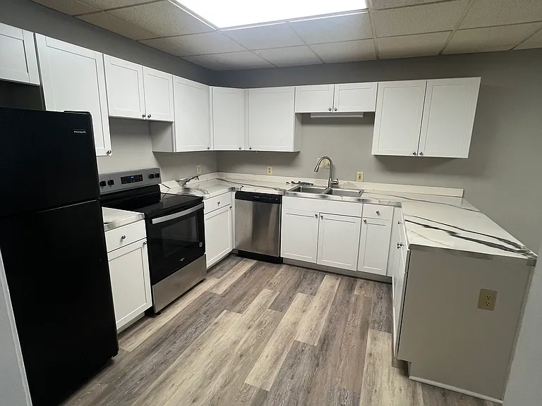 301 Cypress St #4 — Photo 9