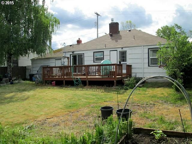 2nd image of 2415 Willamette St