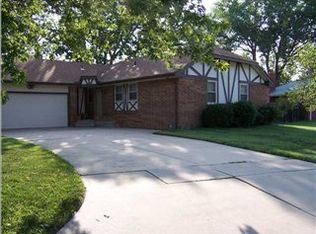949 S Laurel Dr, Wichita, KS 67207