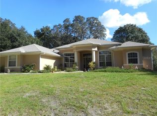 41030 Oak Grove Rd, Weirsdale, FL 32195