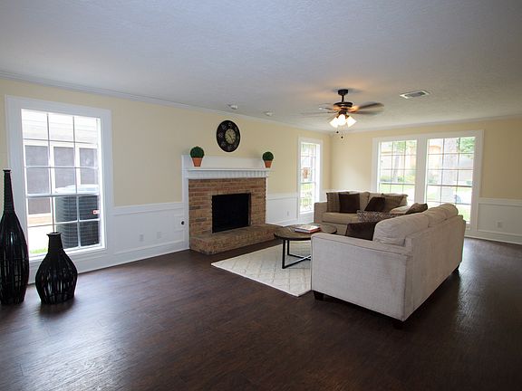 4th image of 22314 Vobe Ct