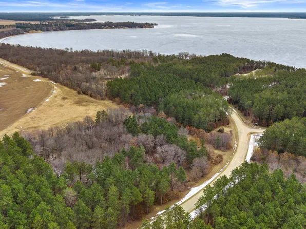 61 7th St, Nekoosa, WI 54457