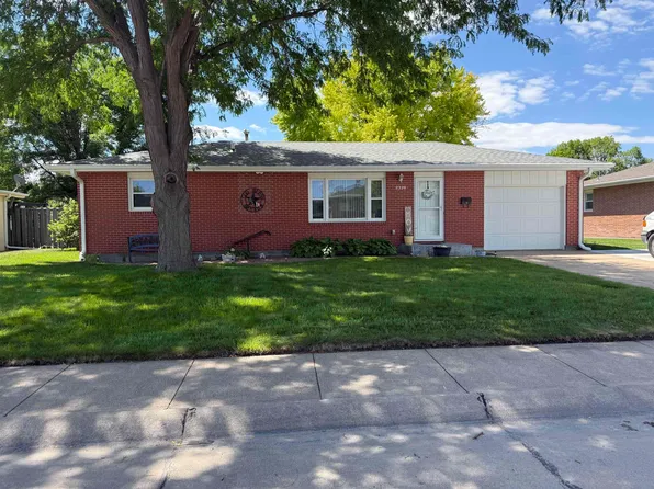 2220 W D Street, North Platte, NE 69101