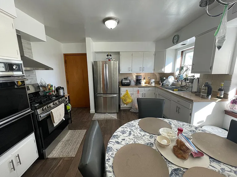 8333 Trumbull Ave #2 — Photo 32