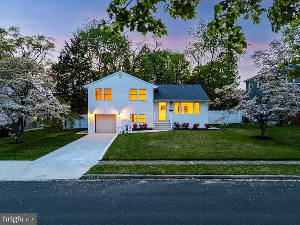 218 Rhode Island Ave, Cherry Hill, NJ 08002