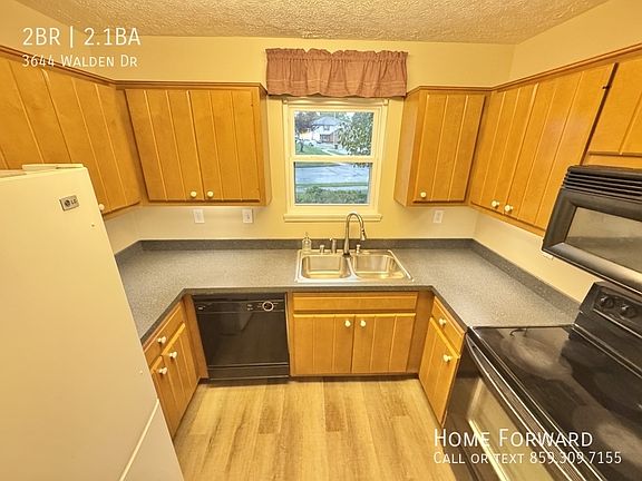 5th image of 3644 Walden Dr