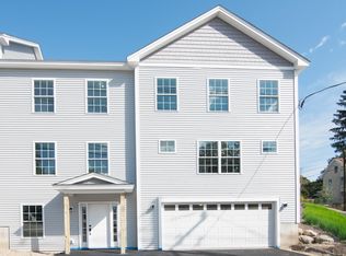 575 Hall St, Manchester, NH 03104