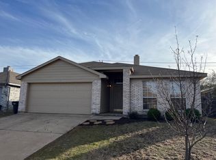10905 Deauville Cir S, Fort Worth, TX 76108