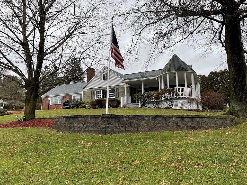 1st image of 522 Lowell Dr