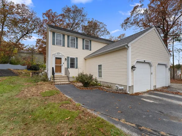 44 Arthur Dr #44, Northbridge, MA 01534