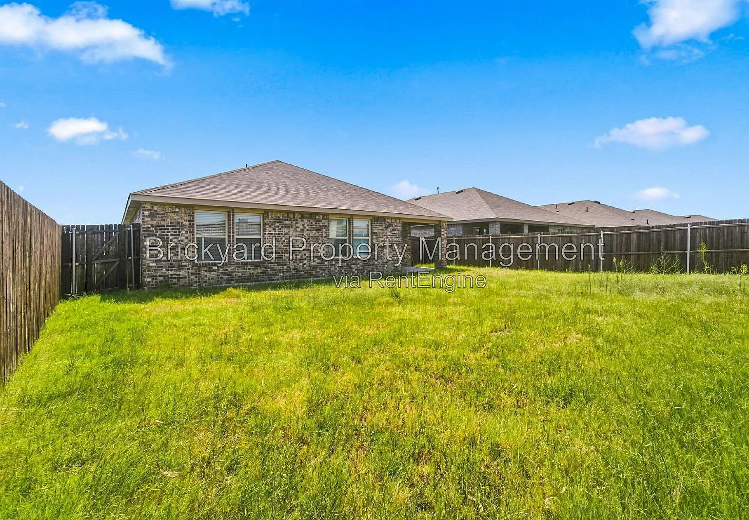 4 bed, 2.0 bath, 1830 sqft, $2,000 — Photo 4