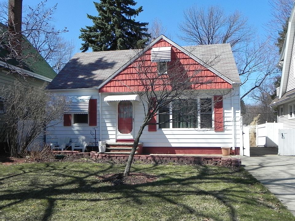 1st image of 27751 Lake Shore Blvd