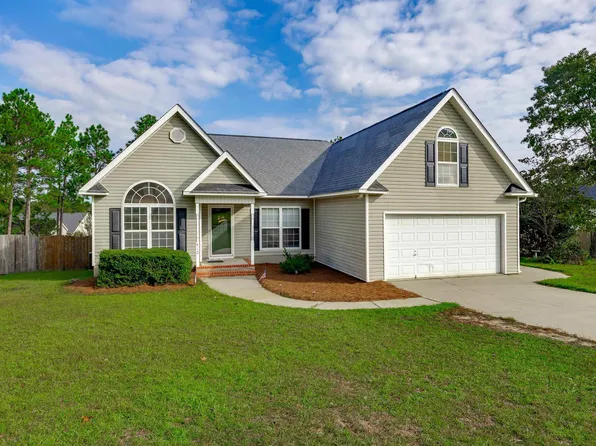 412 Knotts Ct, Lexington, SC 29073