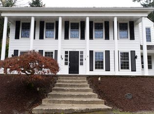 1899 77th Ave NE, Medina, WA 98039