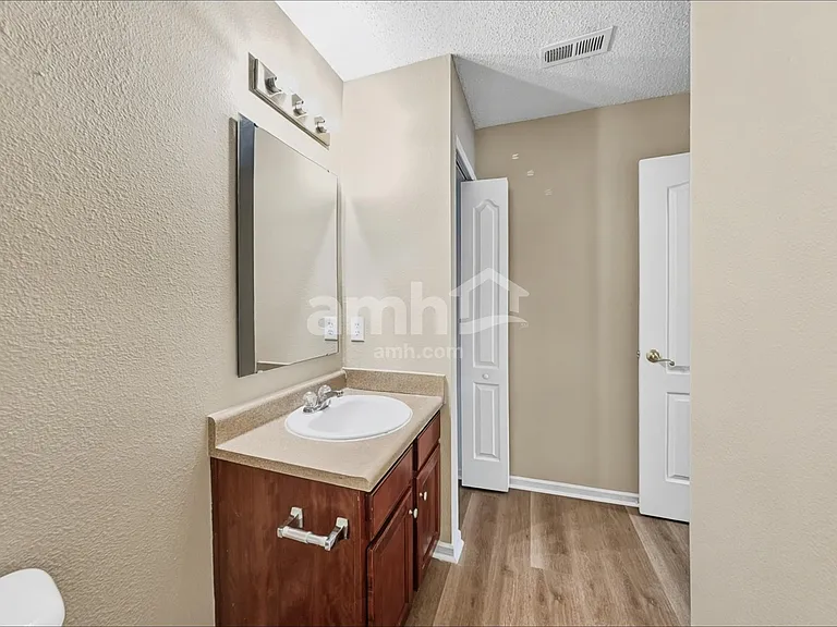 14249 Country Breeze Ln — Photo 17