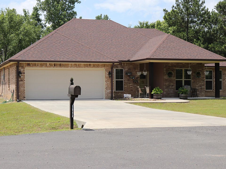 1st image of 349 Veterans Ln