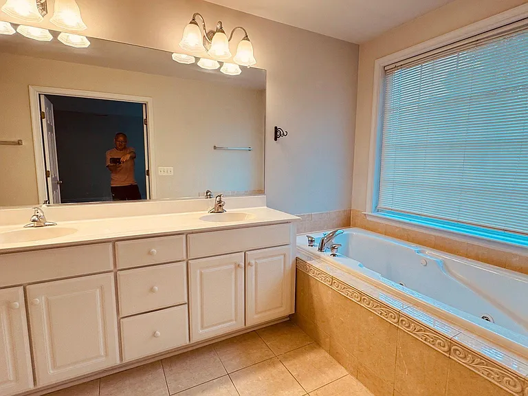 9283 Laurel Ridge Crossing Rd — Photo 21