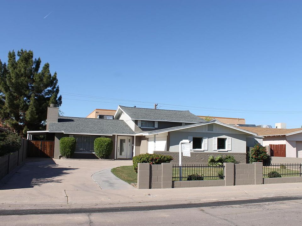 1st image of 26 E Pebble Beach Dr