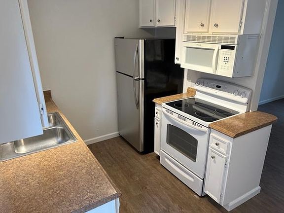 3rd image of 4554 Kansas St APT 1