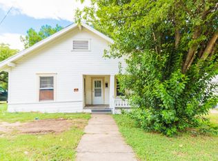 2811 N 26th St, Waco, TX 76708