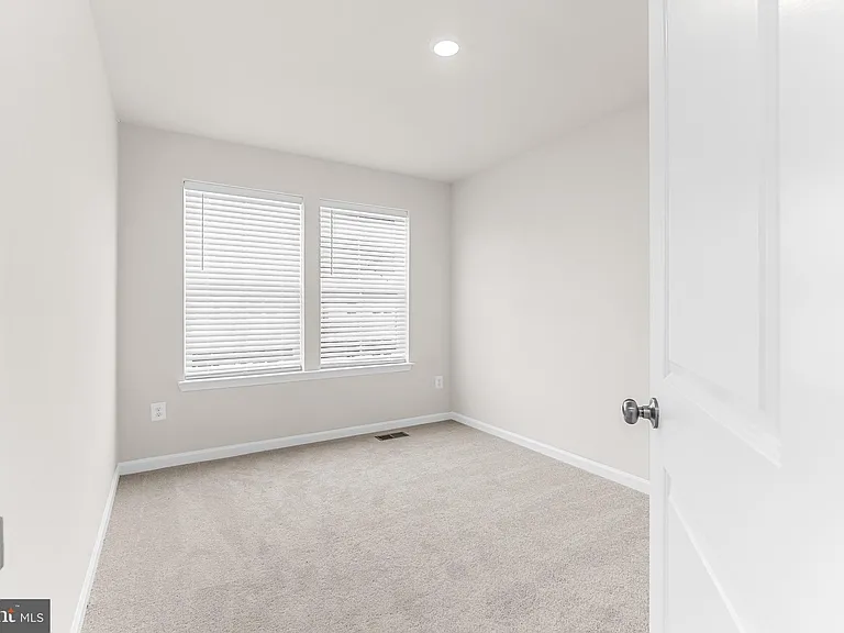 200 Swan Field Ave — Photo 22