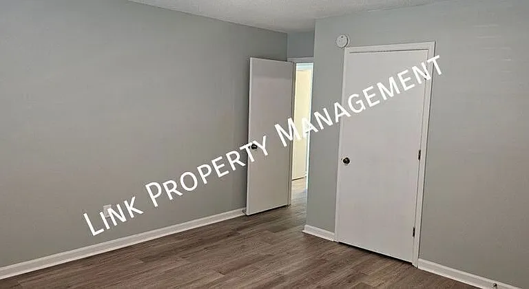 900 Peppermill Rd #900A — Photo 26