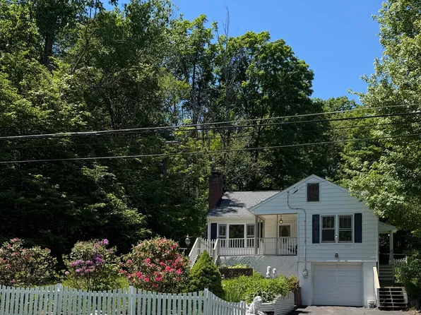 1225 Lake Ariel Hwy, Lake Ariel, PA 18436