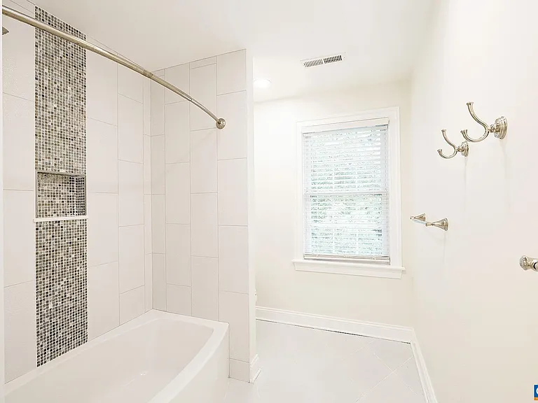 675 Evergreen Ave — Photo 22