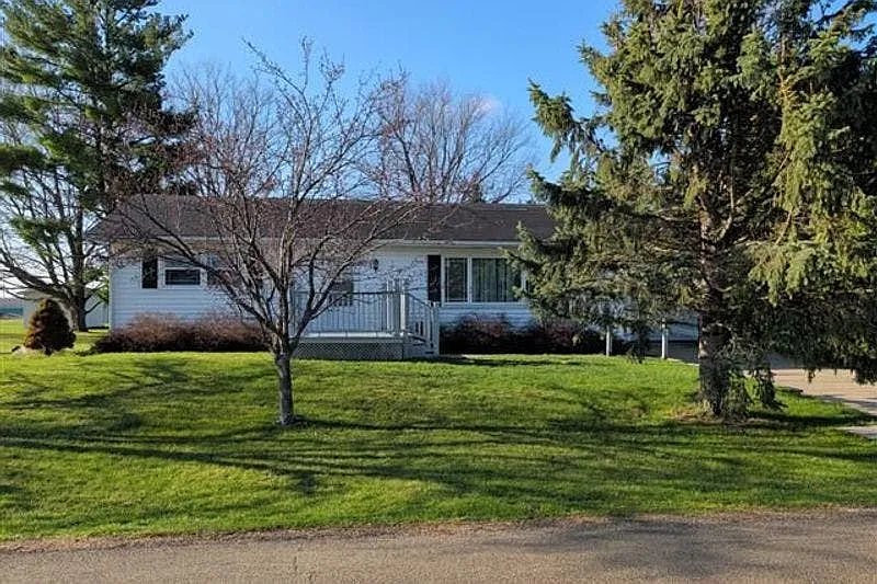 1875 E Currier Rd photo 1