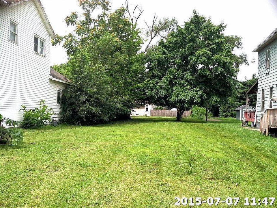 1st image of 626 Crawford St