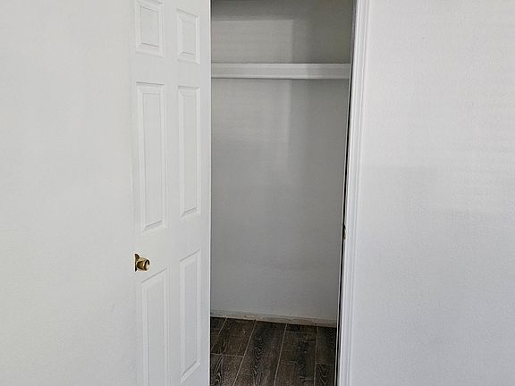 4th image of 2217 N Lincoln St #2221