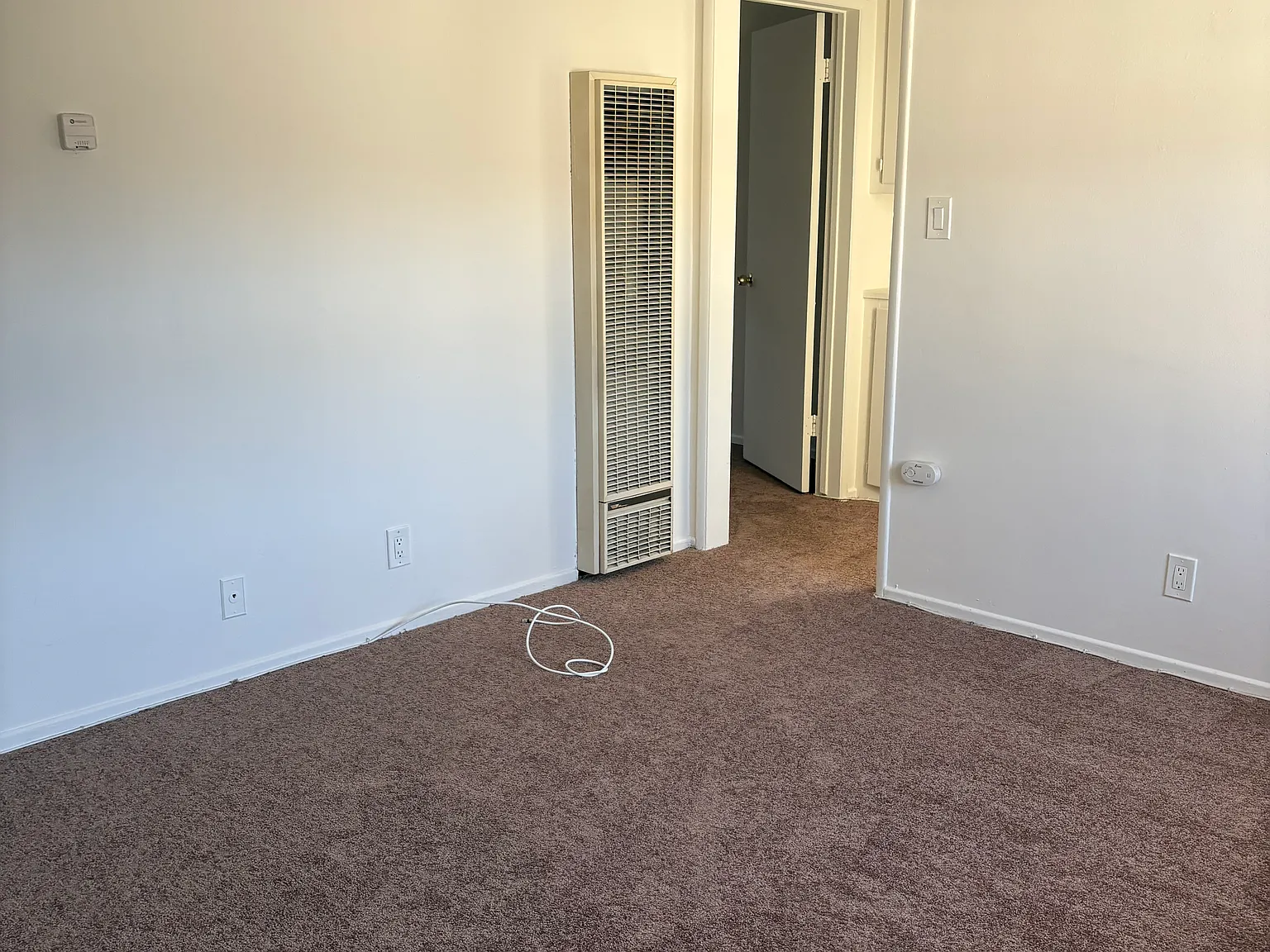 1 bed, 575 sqft, $1,900 — Photo 2